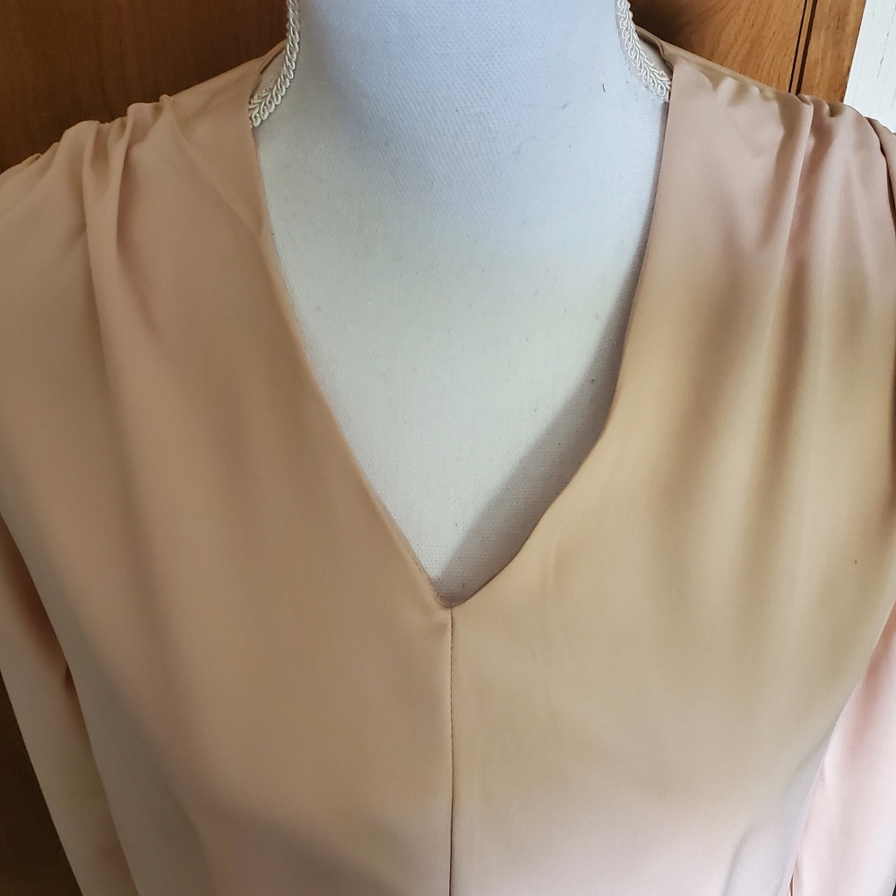 Frill Hem Shirred Long Sleeve Top - Picture 5 of 8
